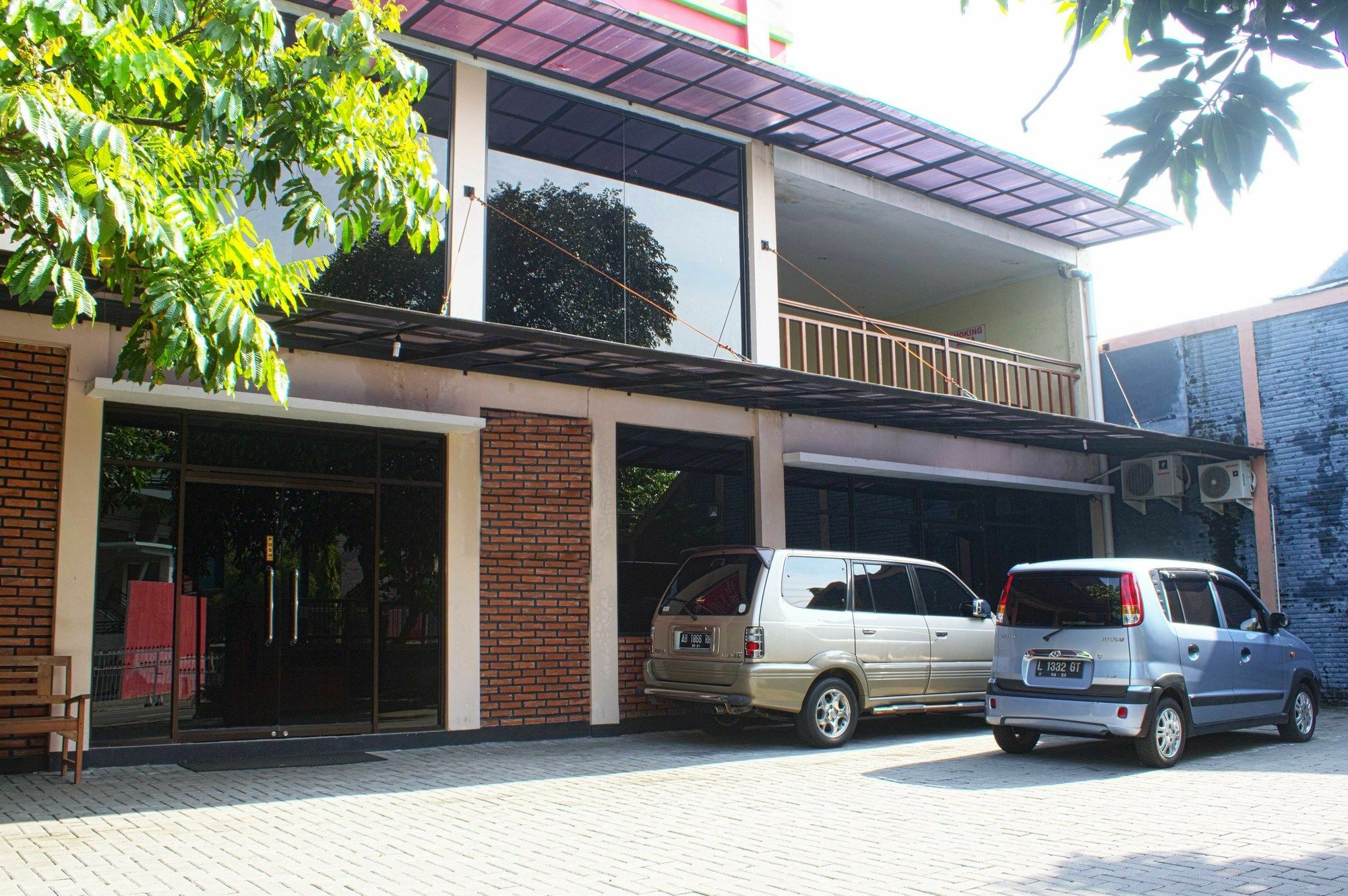 Reddoorz Plus Near Stadion Mandala Krida Yogyakarta Ngoại thất bức ảnh