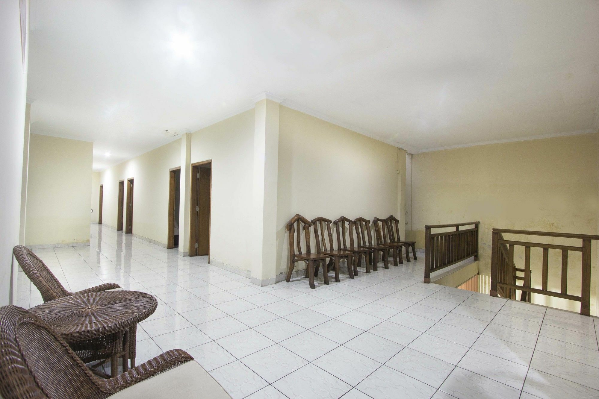 Reddoorz Plus Near Stadion Mandala Krida Yogyakarta Ngoại thất bức ảnh